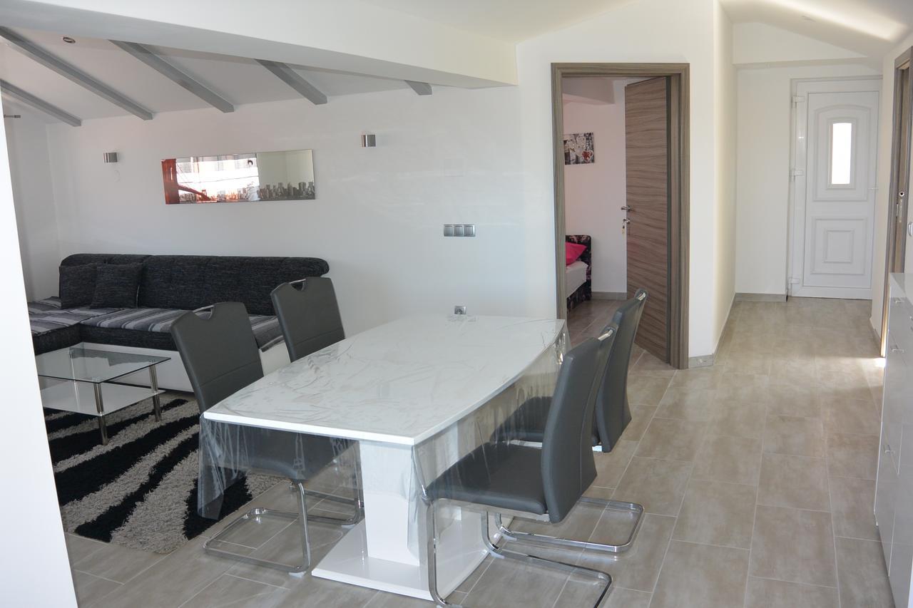 Apartments Nautica Barbat na Rabu ภายนอก รูปภาพ