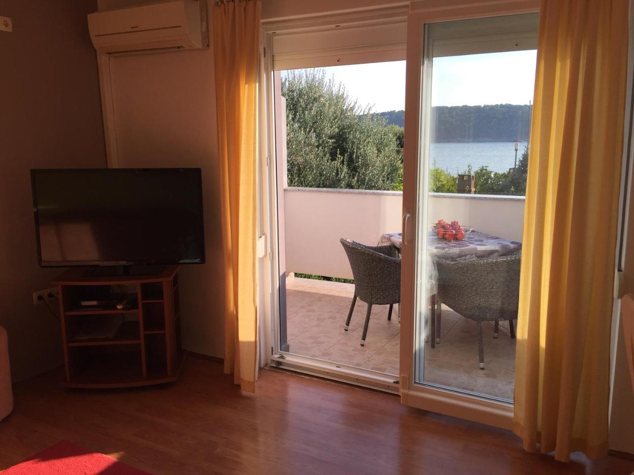 Apartments Nautica Barbat na Rabu ภายนอก รูปภาพ