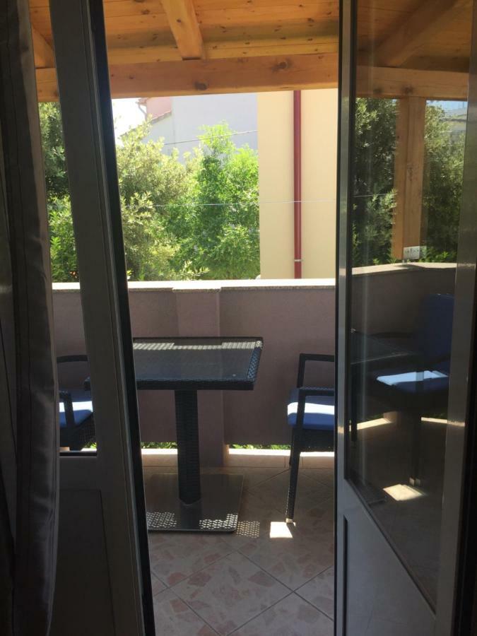 Apartments Nautica Barbat na Rabu ภายนอก รูปภาพ